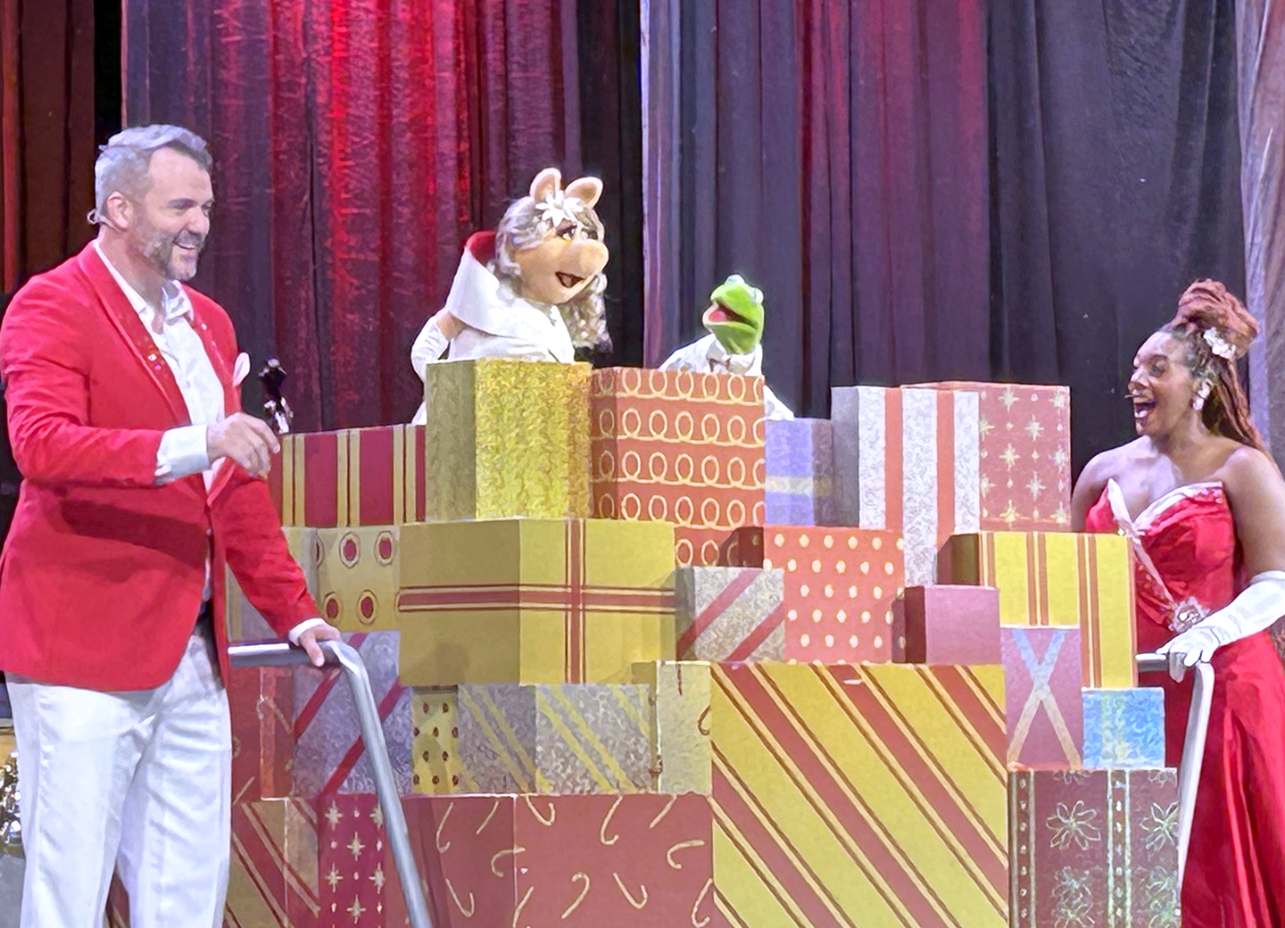 Photop of the CHinese Theater at Kermit the Frog and Miss Piggy perform at Disney's Hollywood Studios during Jollywood Nights. 